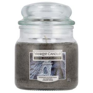 Yankee Candle Medium Jar Cosy Up Reconfort Scented Candle