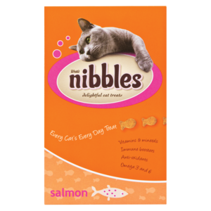 Nibbles Salmon Flavoured Cat Biscuits 250g