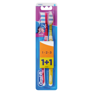 Oral-B Classic 3 Toothbrush 1+1 Pack