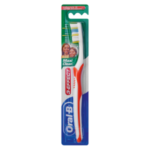 Oral-B 3-Effect Maxi Clean Toothbrush